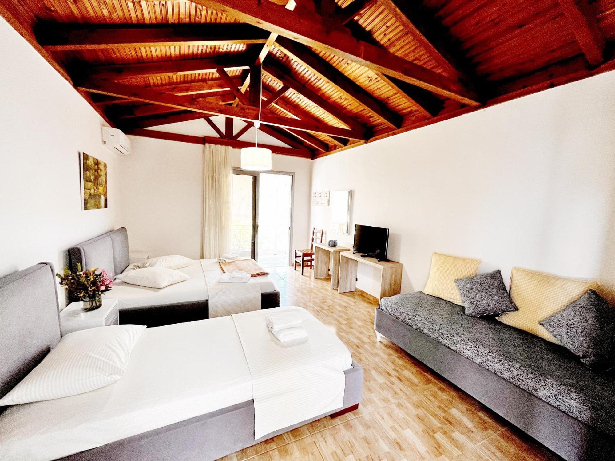 Garden Rooms Himare Esterno foto