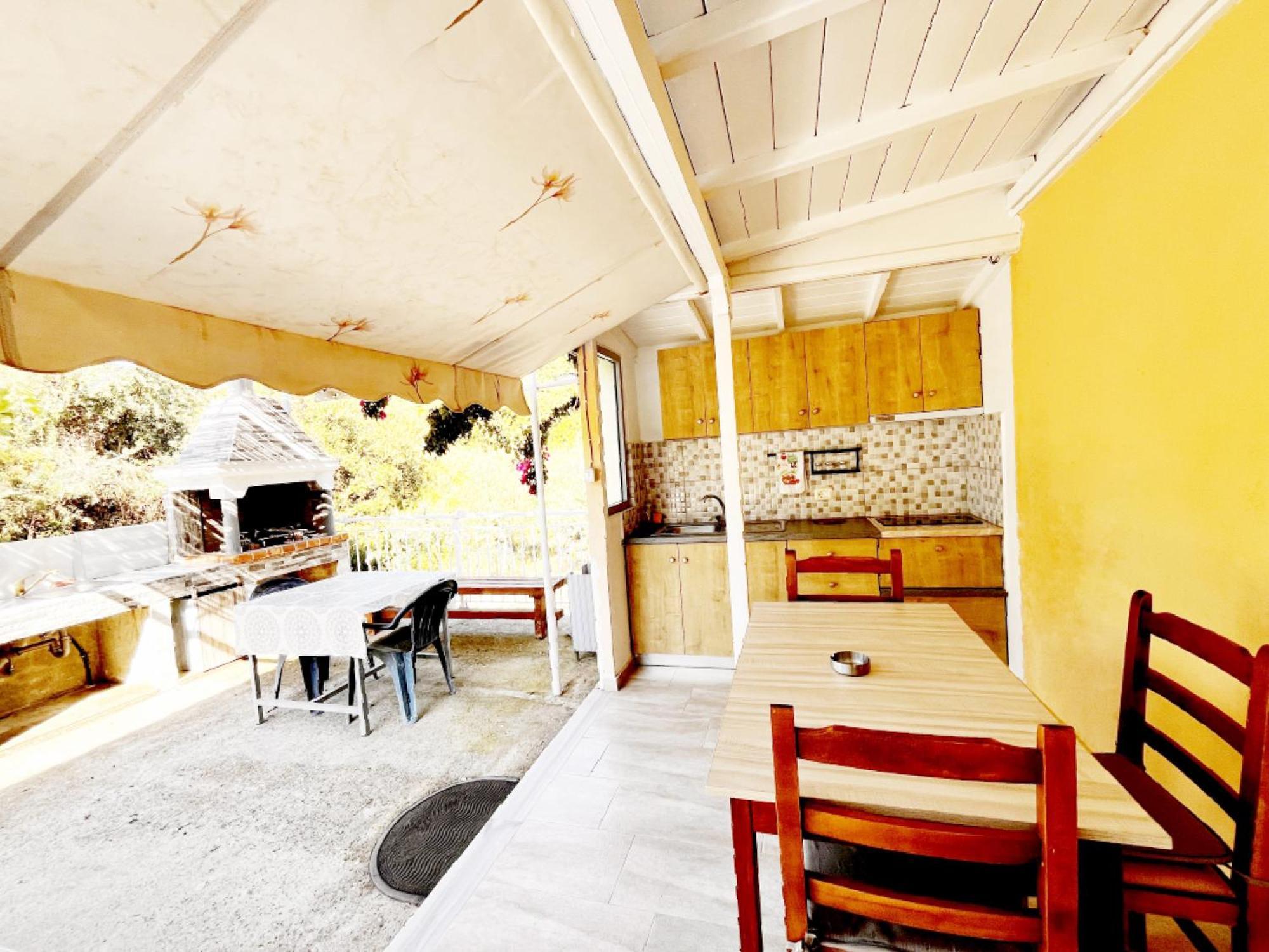 Garden Rooms Himare Esterno foto
