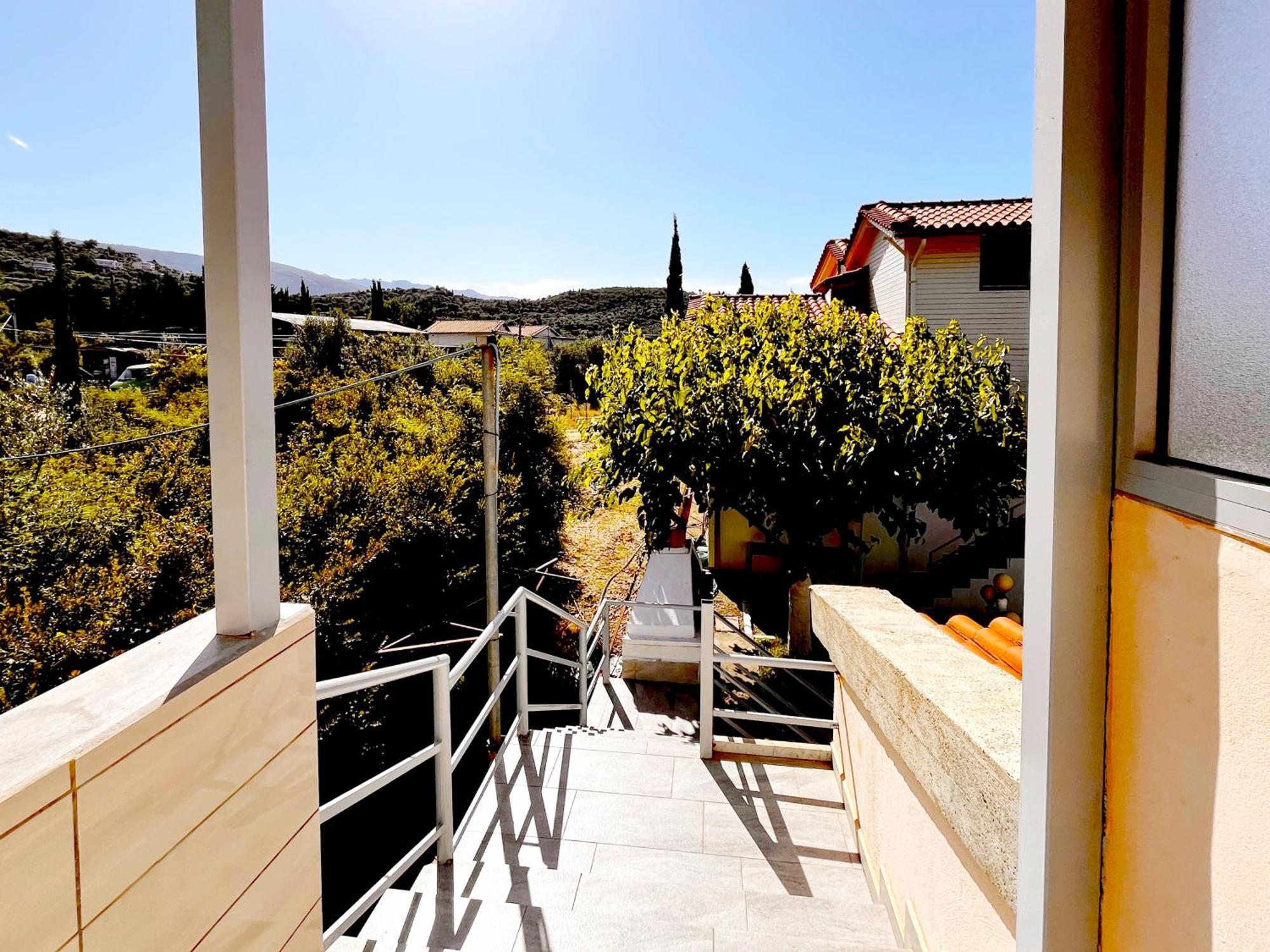 Garden Rooms Himare Esterno foto